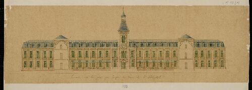 Hôpital général d'Abbeville : façade sur la cour qui longe la rue de l'Hôpital.