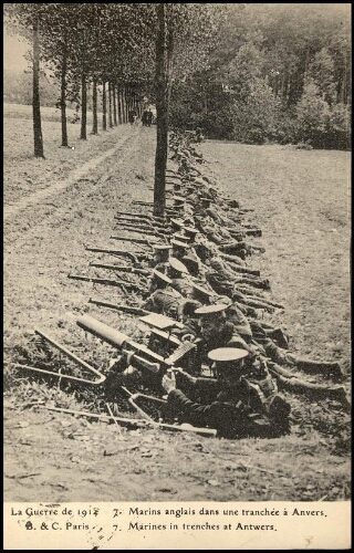 La Guerre de 1914. Marins anglais dans une tranchée à Anvers