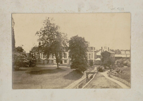 Abbeville : Manufacture des Rames : vue du jardin.