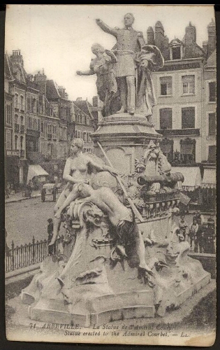 Abbeville. La statue de l'amiral Courbet.