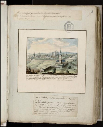 Vue d’Abbeville à vol d’oiseau de s hauteurs en face de la portEMarcadé. En note : «cette vue pourrait être la plus ancienne de celles qui sont gravées. Cette vue d’Abbeville est antérieure à celle de raturé Robert Cordier en 1653 et de Claude Rivet en 1643. Et d’après la manière dont le clocher de l’église de N-D de la Chapelle est représenté il faut qu’elle ait été prise avant l’année 1619, époque où le clocher fut brûlé et rebâti en pierre de taille un an après».